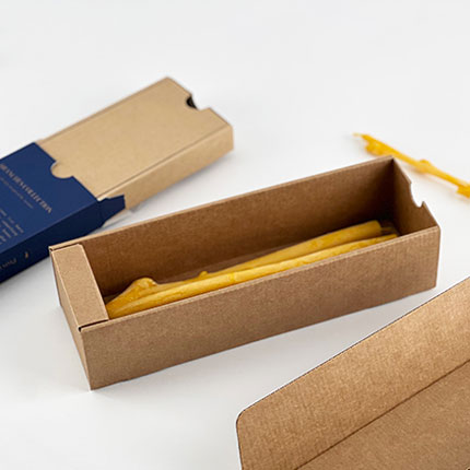 Stearinlys med udskiftelige indsatser – bæredygtige og stilfulde til enhver lejlighed.